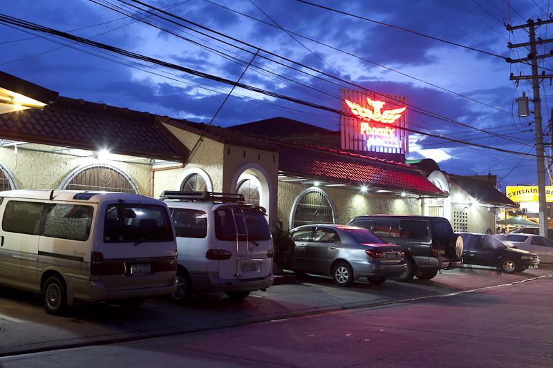 Phoenix Hotel Angeles Bagian luar foto