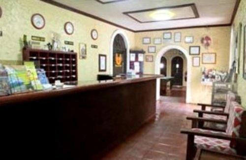 Phoenix Hotel Angeles Bagian luar foto